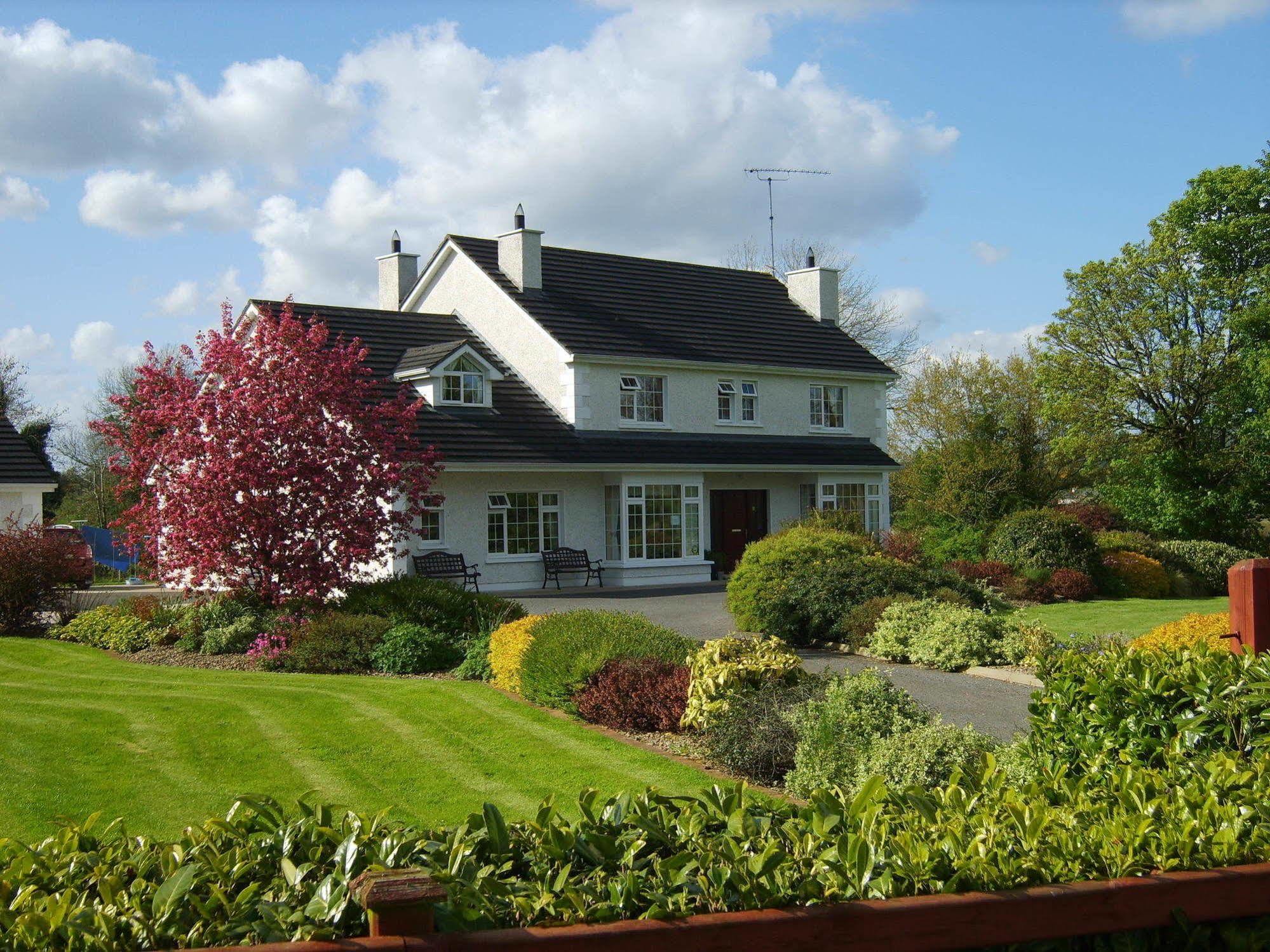 Lake Avenue House Баликонъл Екстериор снимка